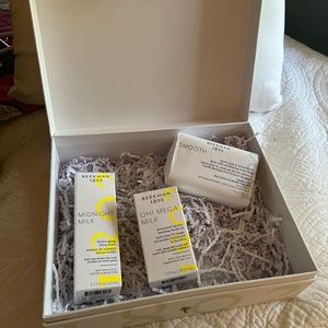 Beekman 1802 box of items with box!